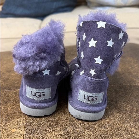 UGG Purple Star Baby Boots - Picture 2 of 4
